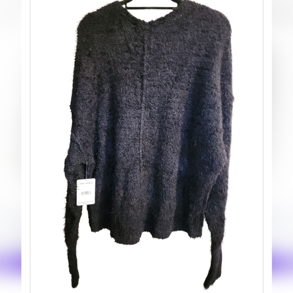 NWT Free People Icing V-Neck Fuzzy Eyelash Slouchy Soft Long Sleeve Sweater Blk - Picture 9 of 11